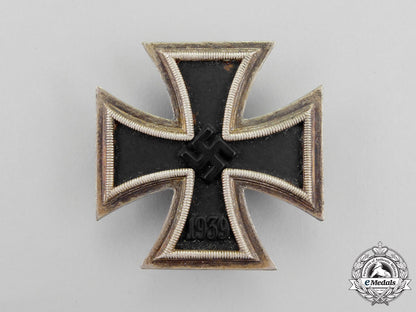 an_iron_cross1939_first_class_by_paul_meybauer_in_its_matching_case_of_issue_o_323_1