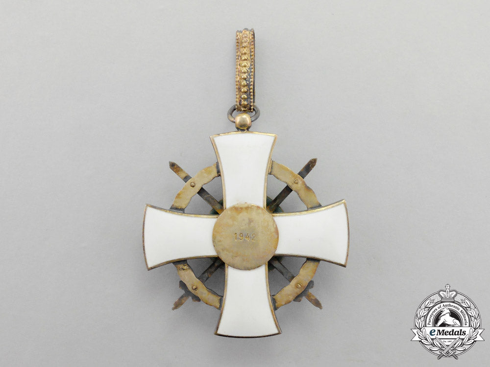 hungary._an_order_of_the_holy_crown,_grand_officer's_badge_with_war_decoration_and_swords1942_o_408_1_1