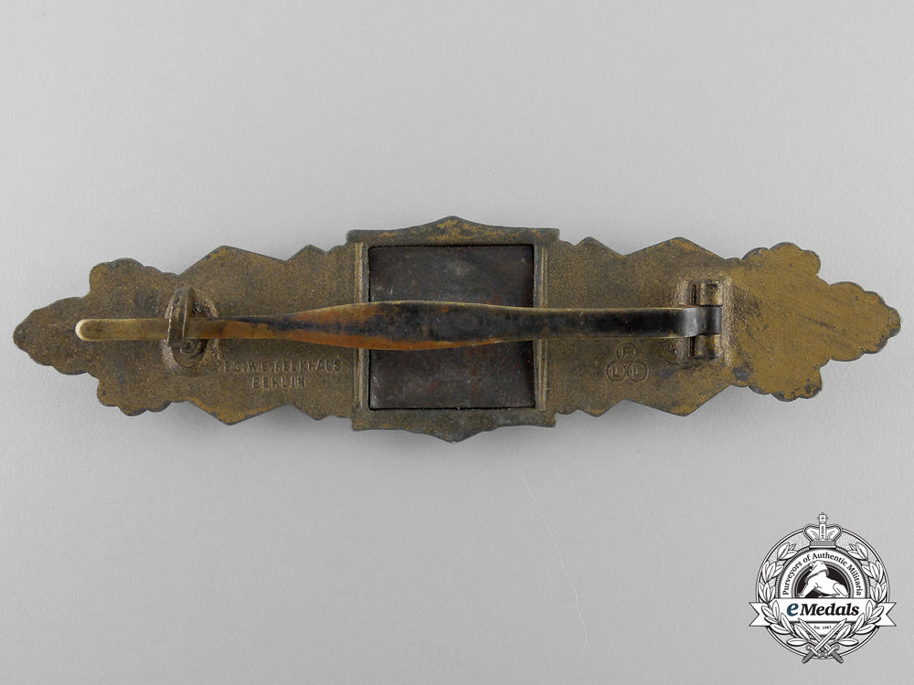 an_unusual_bronze_grade_close_combat_clasp_by_friedrich_linden,_lüdenscheid_o_460