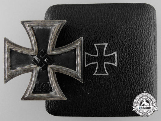 an_iron_cross_first_class1939_with_case_o_498