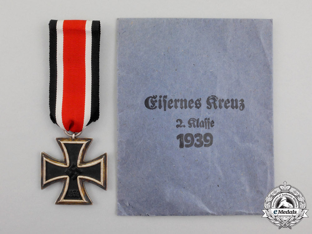 an_iron_cross1939_second_class_in_its_packet_of_issue_by_eugen_grauss_of_pforzheim_o_685_1