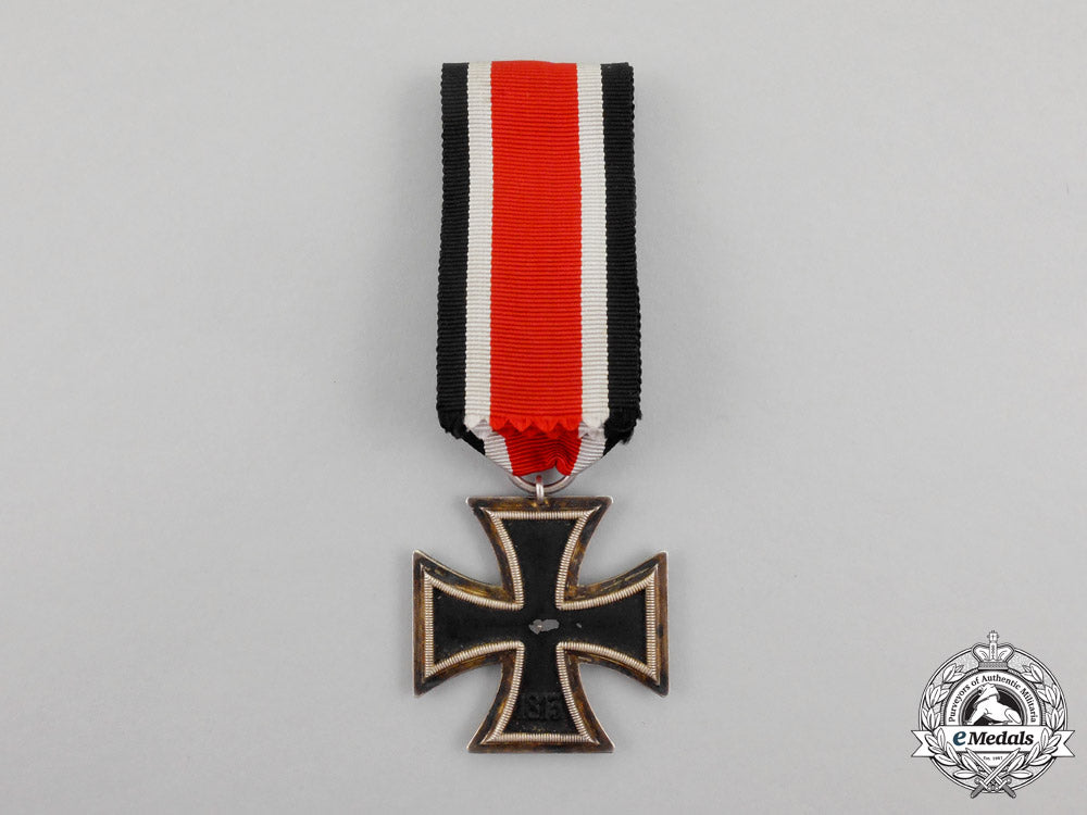 an_iron_cross1939_second_class_in_its_packet_of_issue_by_eugen_grauss_of_pforzheim_o_689_1