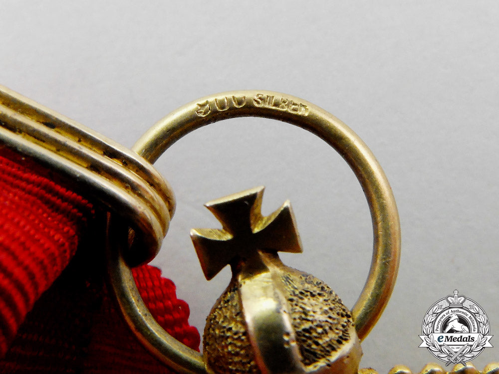 saxon-_weimar._an1870-1918_order_of_the_white_falcon_commander_cross_with_swords_o_936_1_1
