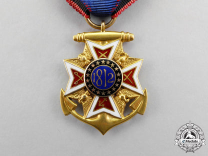 united_states._an_american_general_society_of_the_war_of1812_membership_badge_in_gold_o_951_1