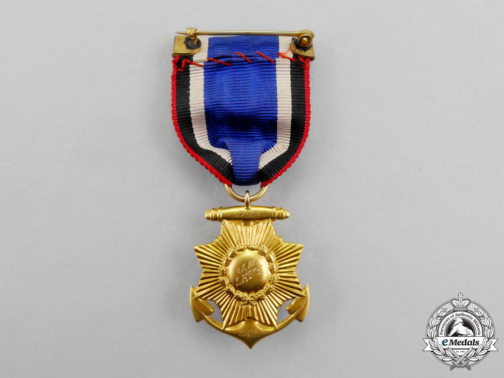 united_states._an_american_general_society_of_the_war_of1812_membership_badge_in_gold_o_953_1