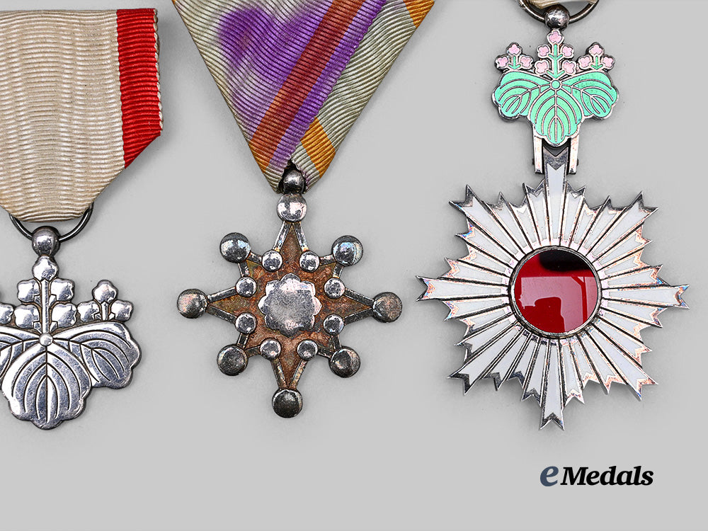japan,_empire._a_lot_of_four_decorations_e_medals__m0625-131_6