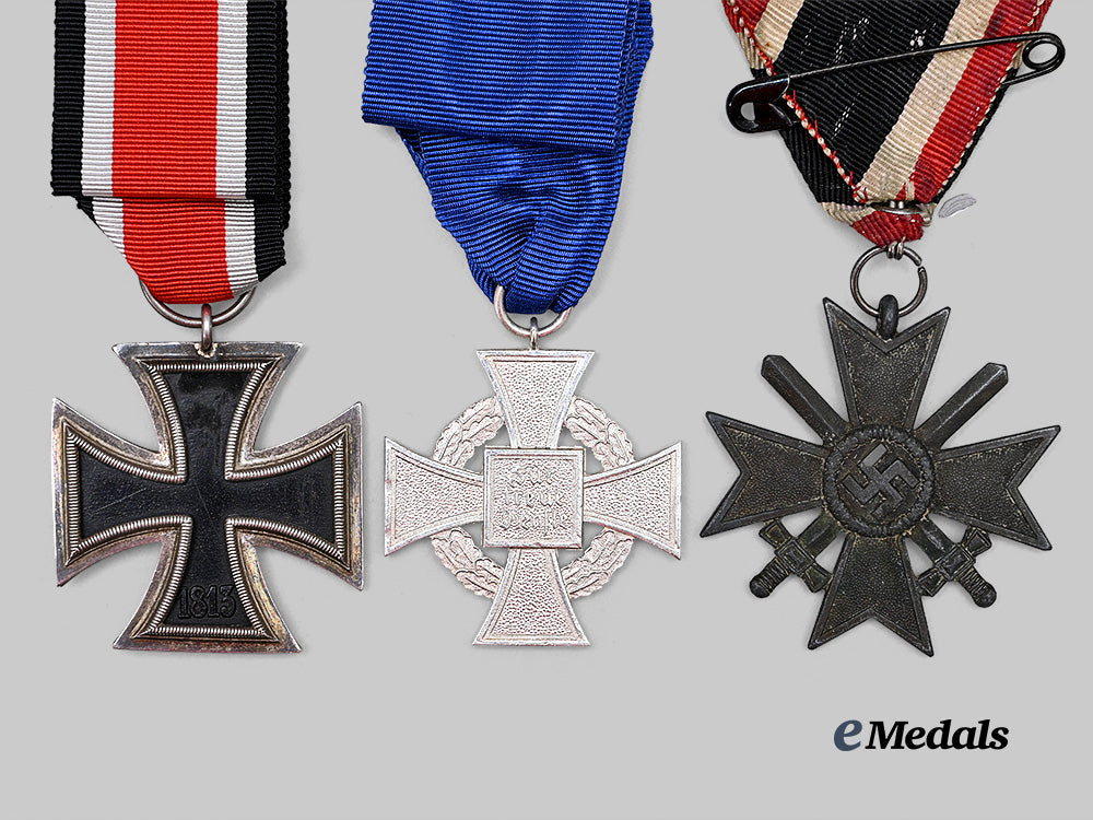 germany,_third_reich._a_mixed_lot_of_awards_for_military_and_civil_service_e_medals__g62875_6