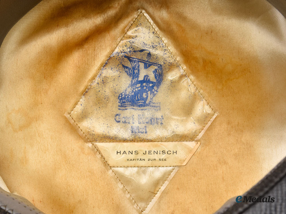 germany,_federal_republic._the_bundesmarine_uniform_of_kapitän_zur_see_hans_jenisch,_u-_boat_ace_and_knight’s_cross_recipient_l22_mnc3664_350