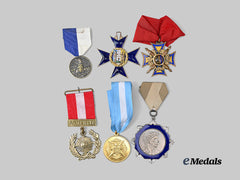 International. A Lot of Seven Miscellaneous Awards