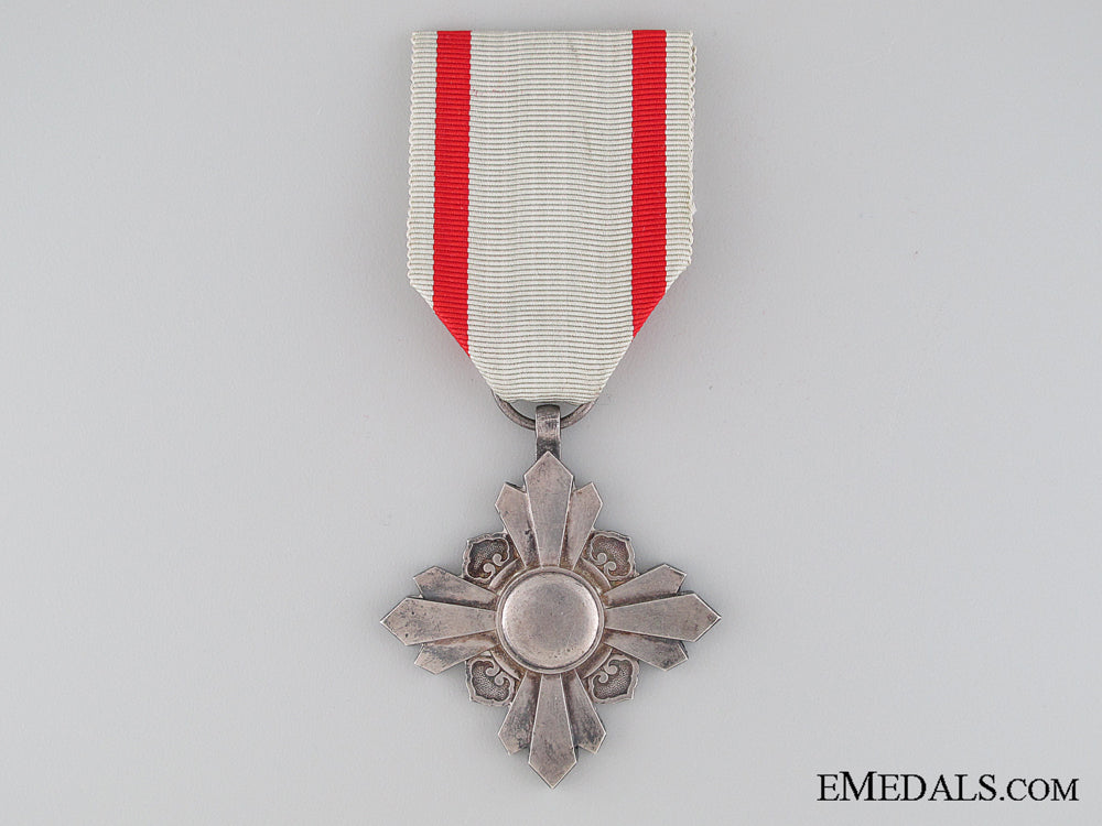 japan._order_of_the_auspicious_clouds-8_th_class_order_of_the_aus_5322002b9245b_1