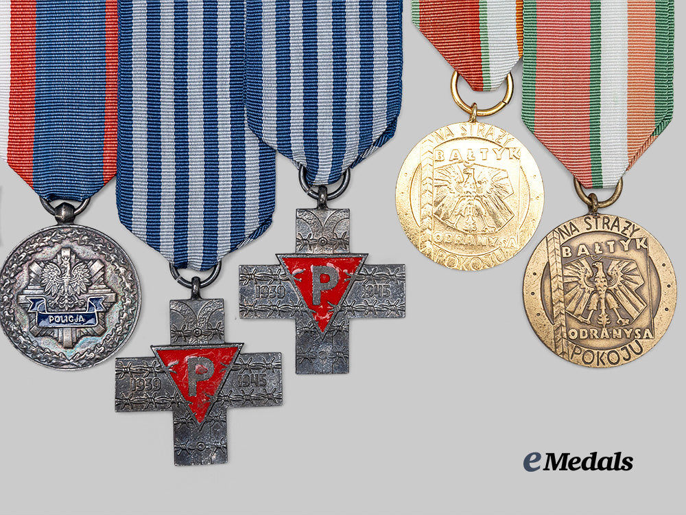 poland,_republic._a_lot_of_medals&_awards_e_medals__e_u24894_3