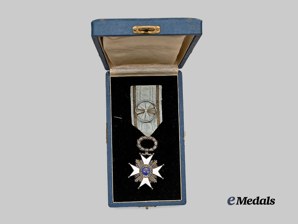 latvia,_kingdom._an_order_of_the_three_stars,_i_v_class_in_case,_by_muller_e_medals__e_u24371_3