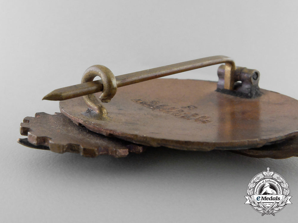 a_victors_badge_in_the_national_trade_competition_by_h._aurich_p_032