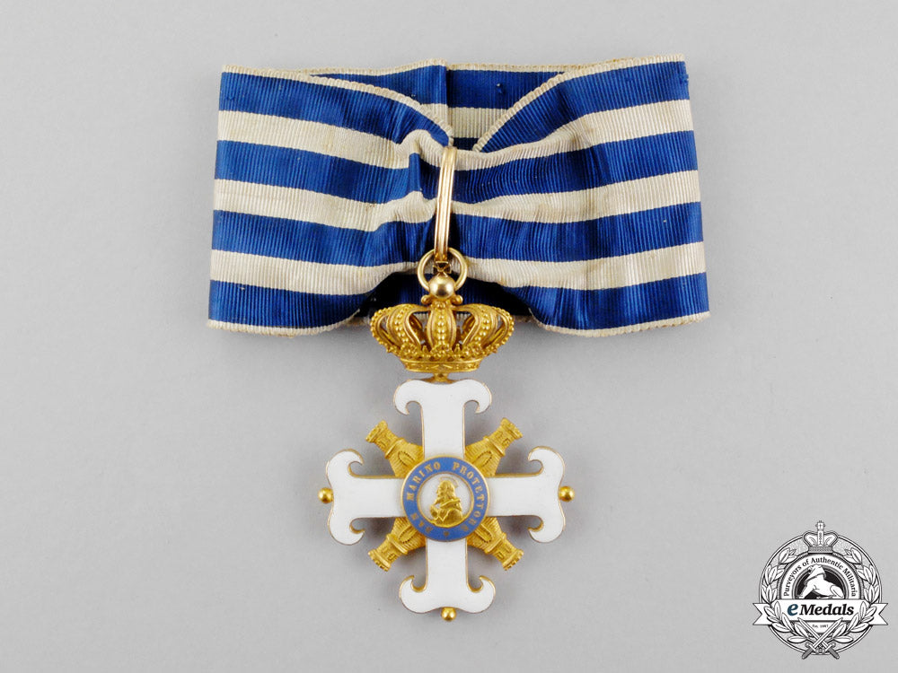 an_order_of_san_marino,_commander_in_gold,_civil_division,_type_i_p_118_2_1_1