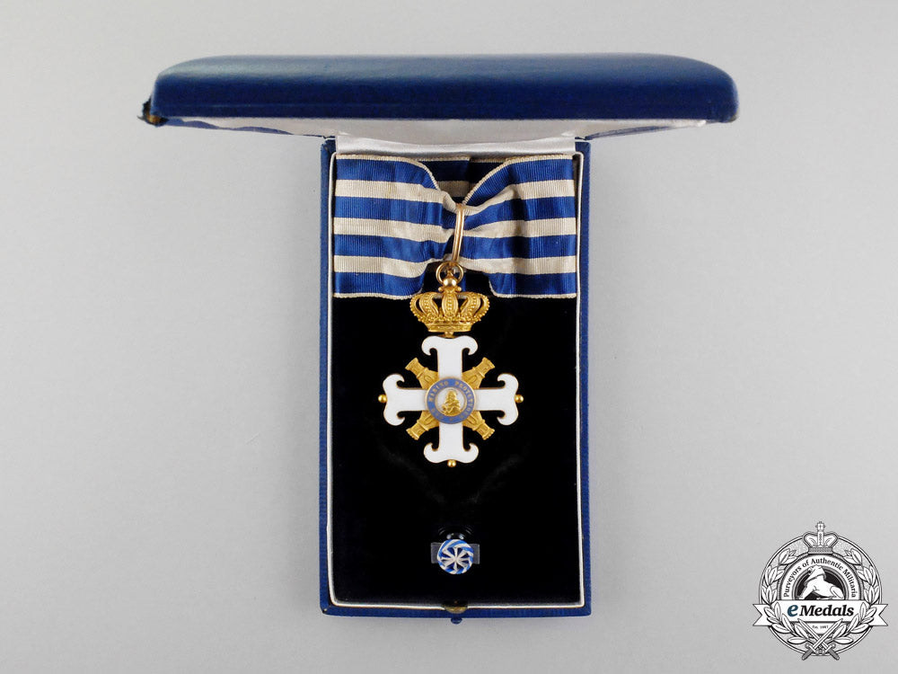 an_order_of_san_marino,_commander_in_gold,_civil_division,_type_i_p_119_2_1_1