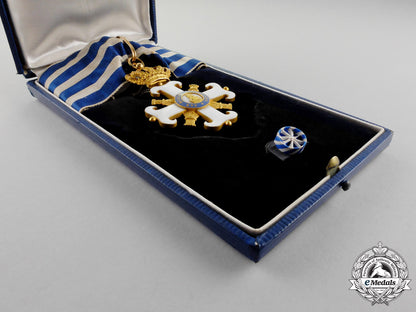 an_order_of_san_marino,_commander_in_gold,_civil_division,_type_i_p_120_2_1_1