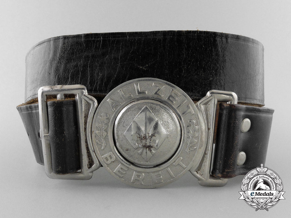 a_german_boy_scouts(_pfadfinderbund)_belt_with_buckle;_published_example_p_160
