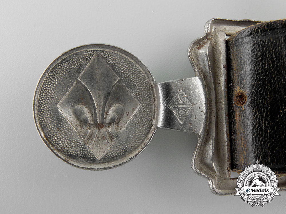 a_german_boy_scouts(_pfadfinderbund)_belt_with_buckle;_published_example_p_163