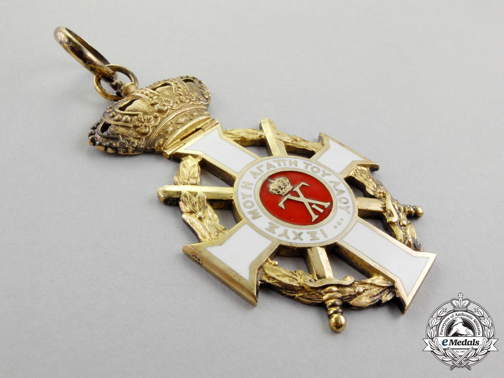 greece._a_royal_order_of_george_i,_military_division_with_swords,_grand_cross_by_spinks_p_214_1