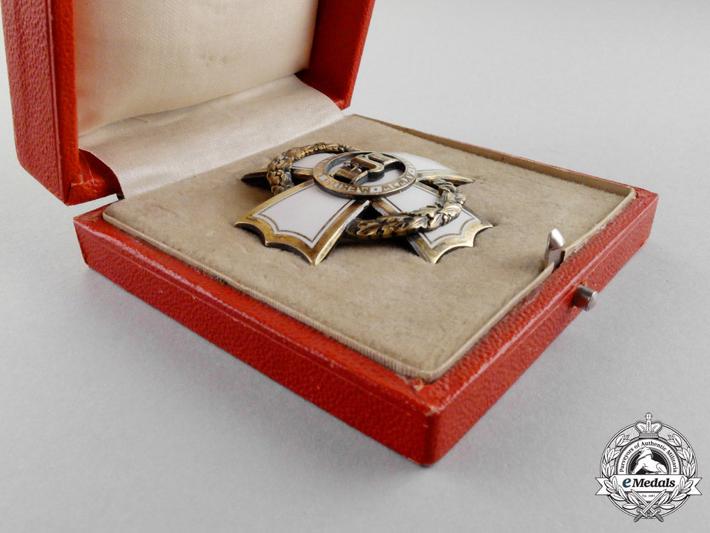 austria,_imperial._a1915-1918_issue_war_cross_for_civil_merit_second_class_by_rothe_p_252_1