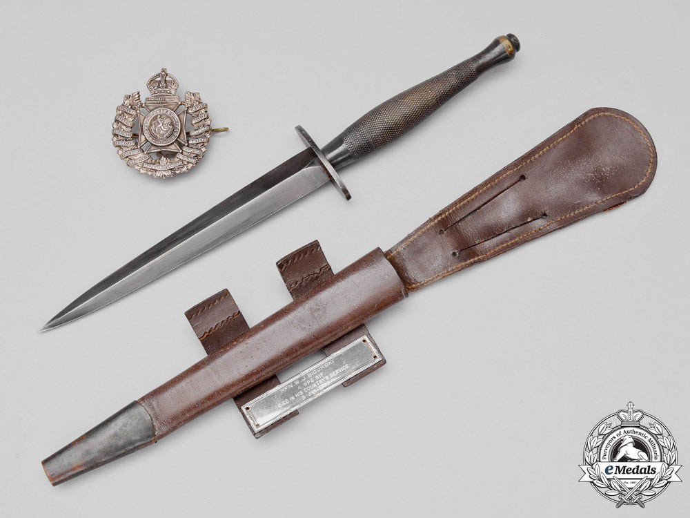 canada._memorial_bar&_fairbairn-_sykes_fighting_knife_to_the_royal_winnipeg_rifles_p_255