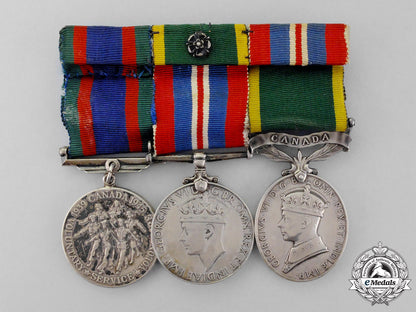 canada._a_second_war_group_to_sergeant_j.m.a._barrette,_le_régiment_de_québec(_mitrailleuses)_p_272_2_1_1_1
