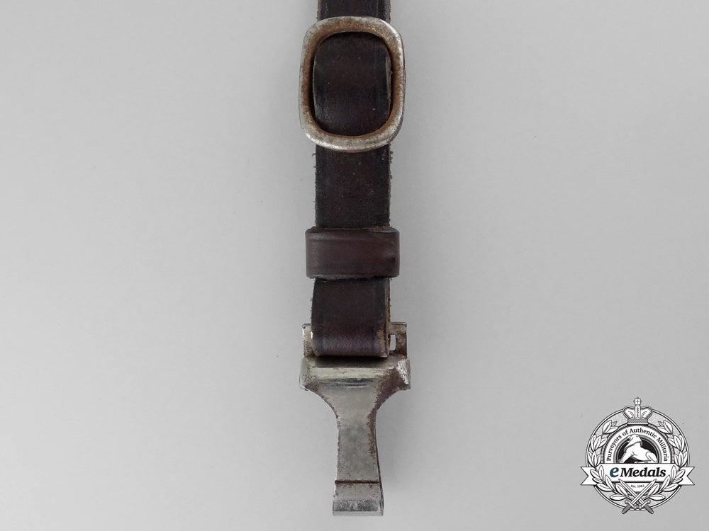 a_set_of_second_war_leather_german_army_suspenders_p_281