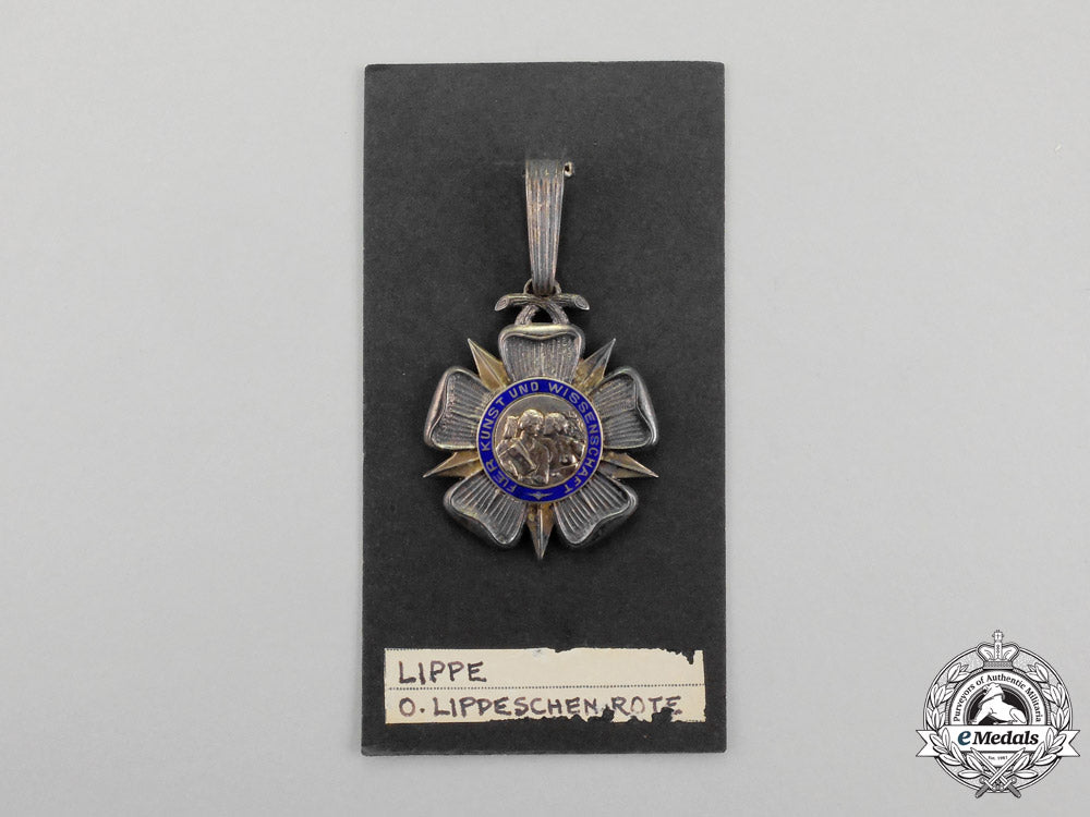 lippe._a1910-1918_rose_order_for_art_and_science_neck_badge_by_godet_p_330_1_1