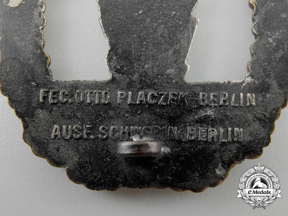 an_early_kriegsmarine_minesweeper_war_badge_by_schwerin_p_441