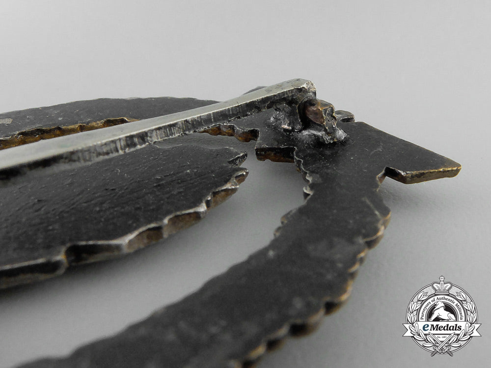 an_early_kriegsmarine_minesweeper_war_badge_by_schwerin_p_445