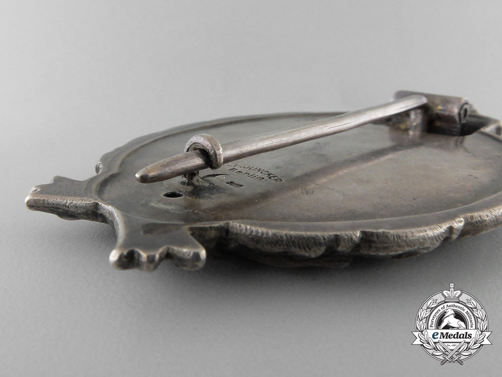 a_first_war_prussian_pilot's_badge_in_silver_by_juncker_p_612