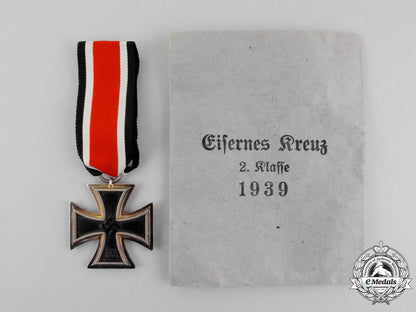 a_mint_and_unissued_iron_cross1939_second_class_by_c._h.&_co._of_strassburg_p_622_1