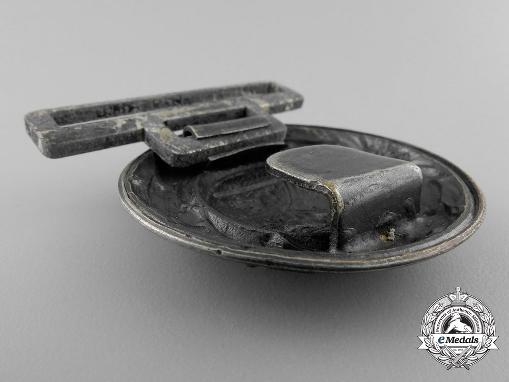 a_third_reich_hesse-_nassau_fire_service_officer's_belt_buckle;_published_example_p_718
