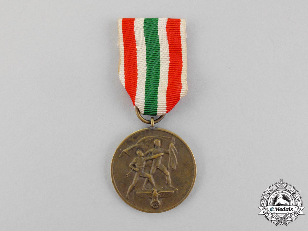 a_return_of_memel_medal_in_its_case_of_issue_by_wilhelm_deumer_of_lüdenscheid_p_991_1