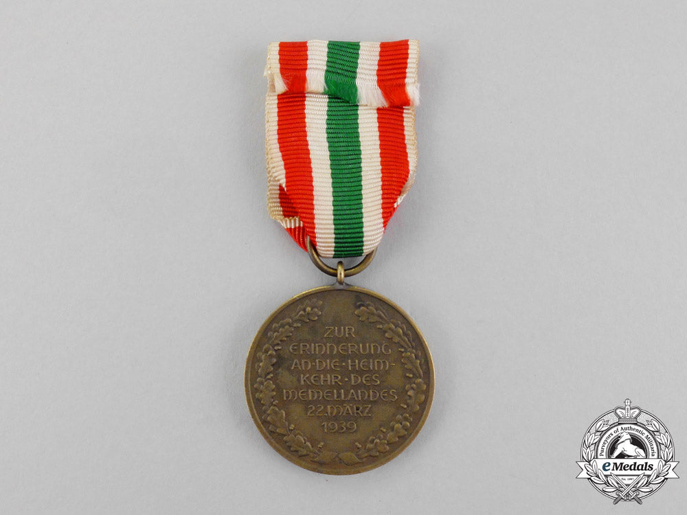 a_return_of_memel_medal_in_its_case_of_issue_by_wilhelm_deumer_of_lüdenscheid_p_992_1
