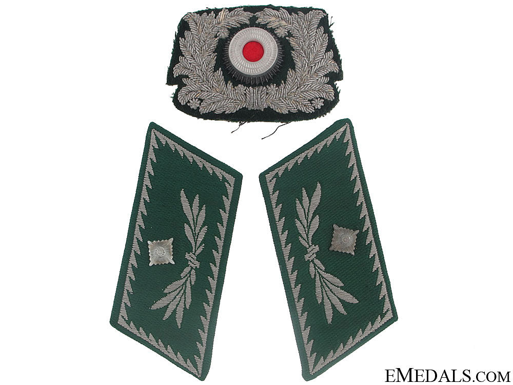 pair_of_collar_tabs,_cap_wreath-_customs_official_pair_of_collar_t_509523aab1ebe