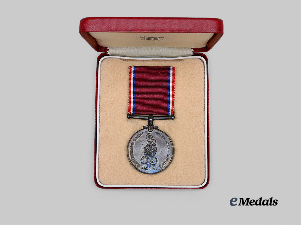 canada,_commonwealth._a_second_war_newfoundland_volunteer_service_medal_group_to_e._squires,_r_a_f_e_medals__c7697_8