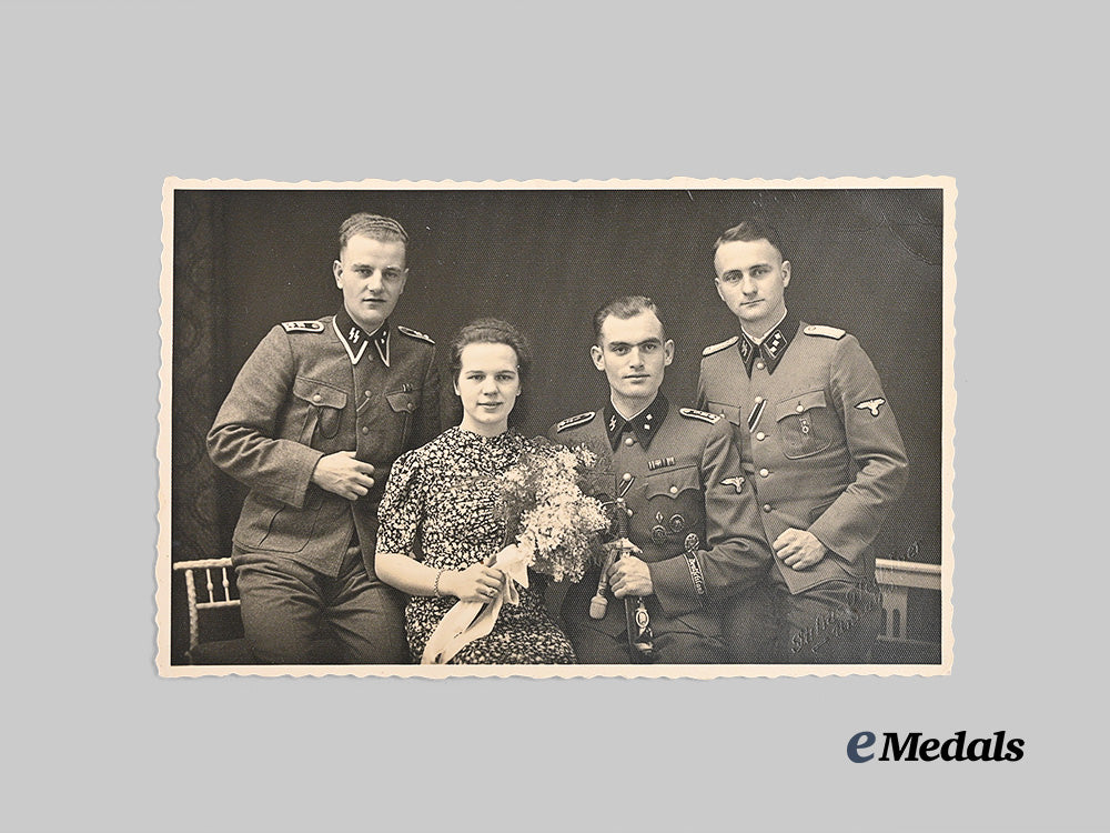 germany,_s_s._a_lot_of_wartime_waffen-_s_s_photos_with_rare_awards_and_insignia_e_medals__m0405-108_3
