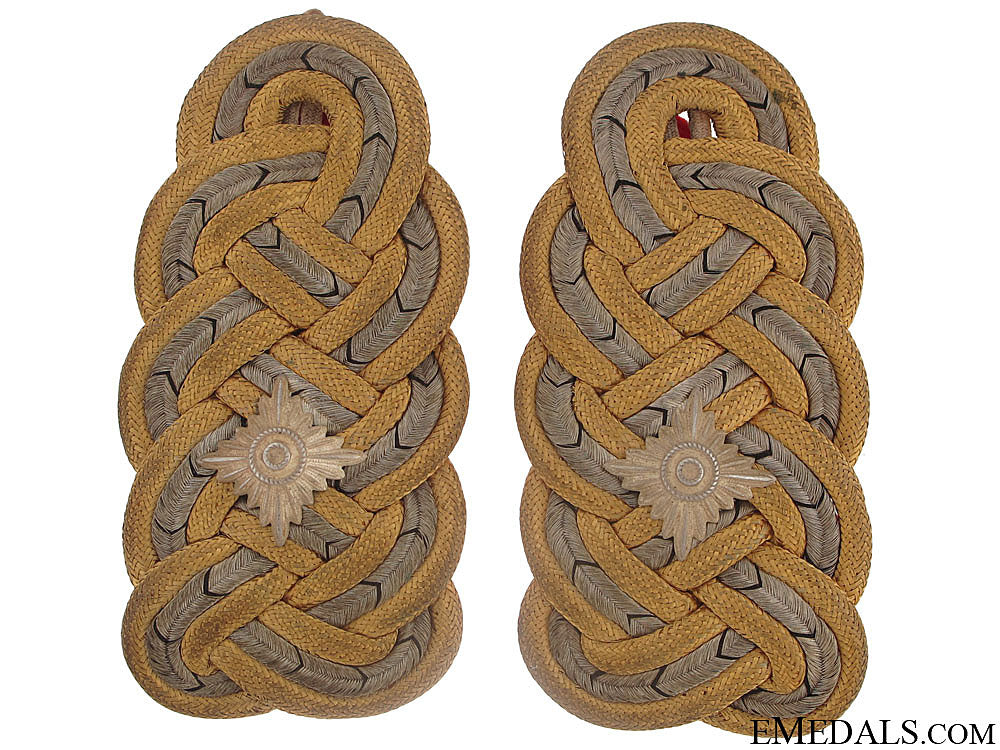 prussian_general-_lieutenant,_shoulder_boards_prussian_general_50571dca9af5c