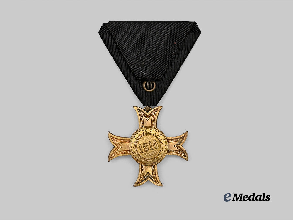 austria,_imperial._a_sovereign_order_of_the_knights_of_malta,_gold_merit_cross_e_medals__e_u24384_4