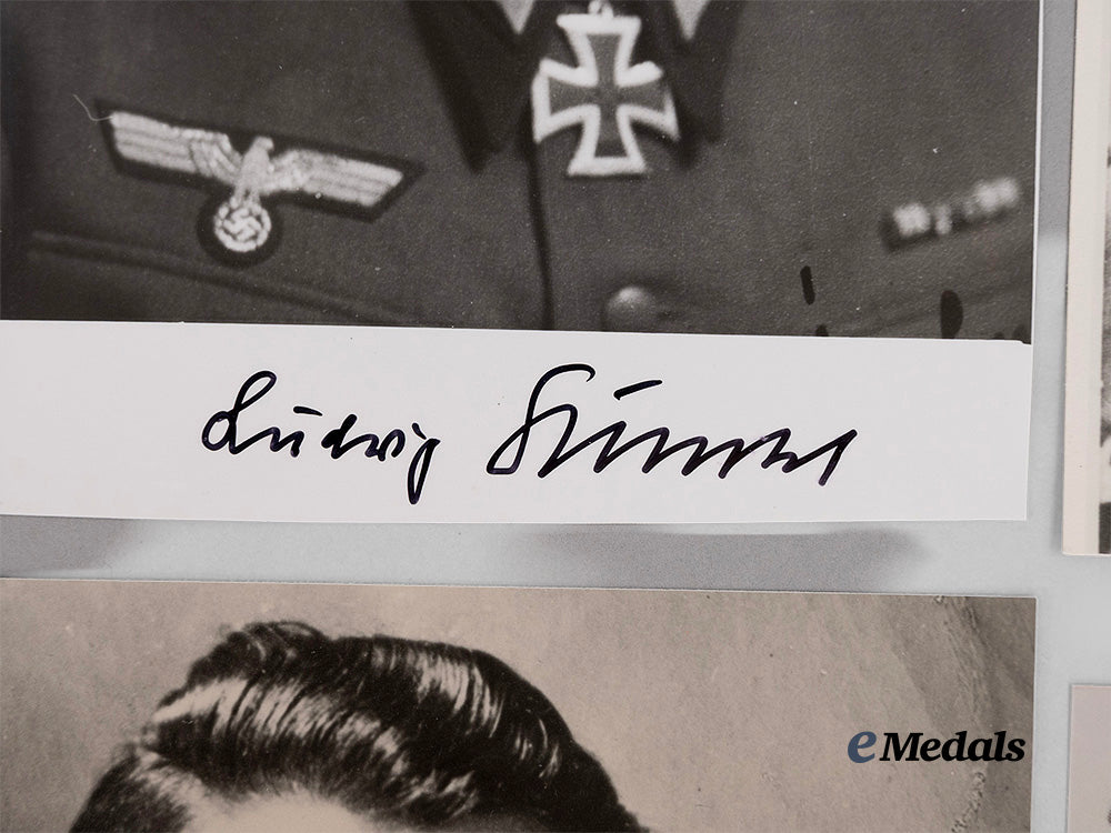 germany,_third_reich._a_lot_of_post-_war_signed_knight’s_cross_winner_photographs_e_medals__g62066_7