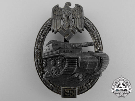 a_silver_grade_tank_assault_badge;_for_twenty-_five_engagements_q_238