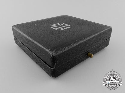 an_iron_cross_first_class1914_with_case_q_247