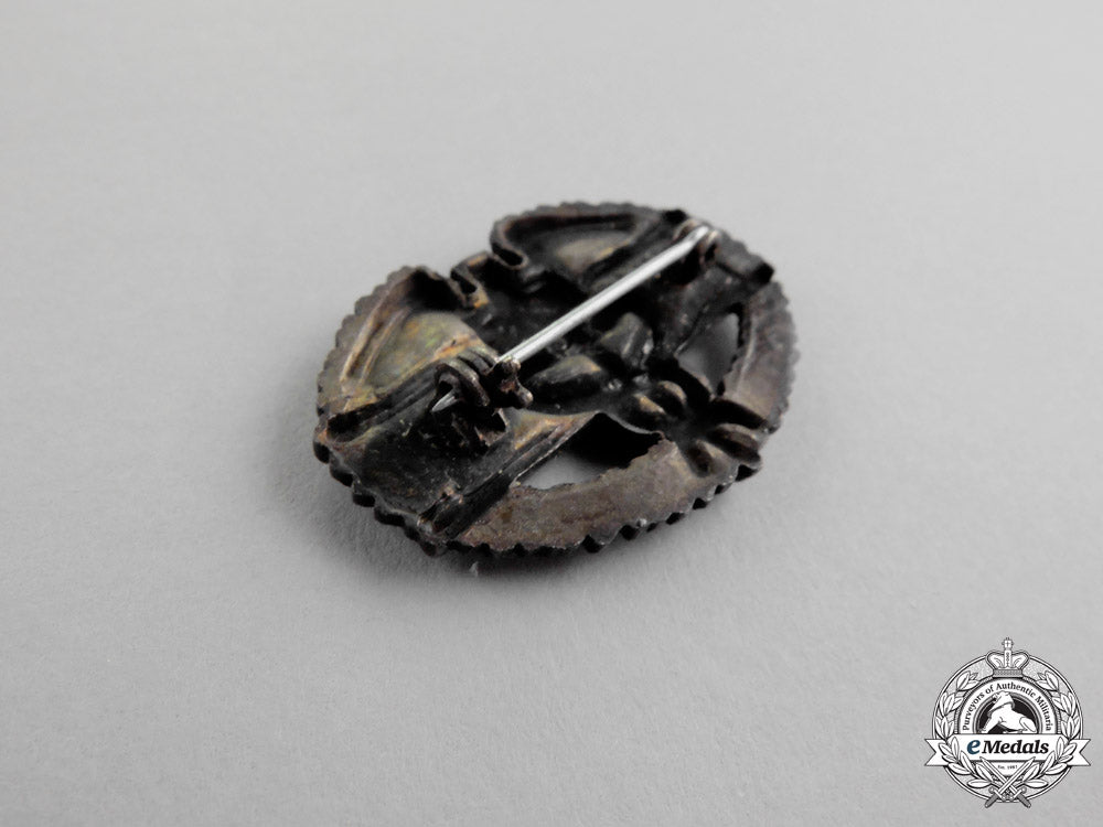 united_states._six_second_war_military_badges_q_299_1_1