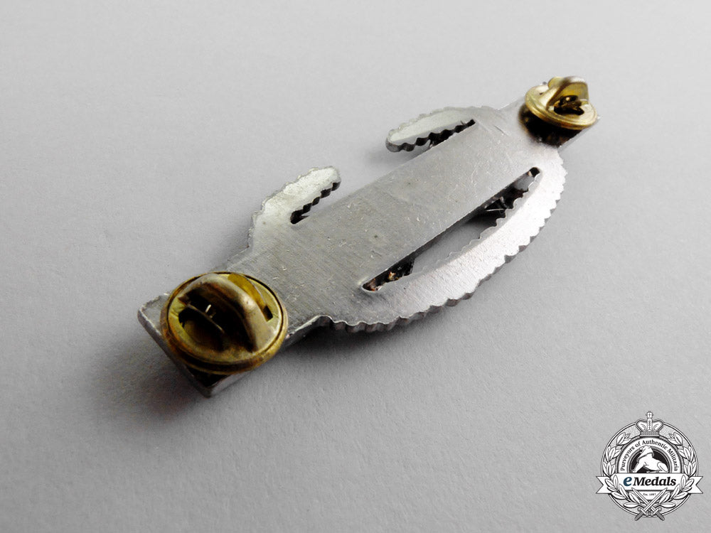 united_states._six_second_war_military_badges_q_308_1_1