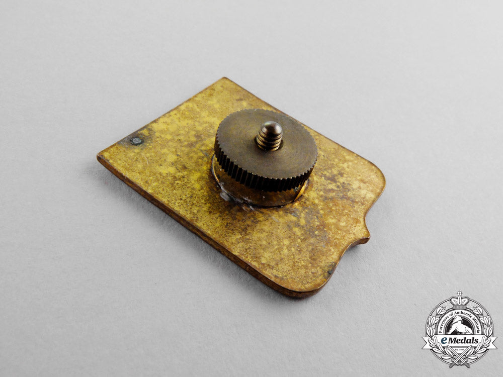 united_states._six_second_war_coastal_artillery_badges_q_319_1