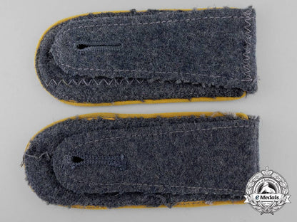 a_set_of_luftwaffef_flight_em_shoulder_straps_q_419