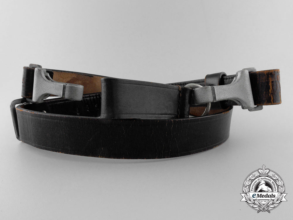 a_leather_shoulder_strap_by_f.w._assmann&_söhne_to888_croupon_q_771_1
