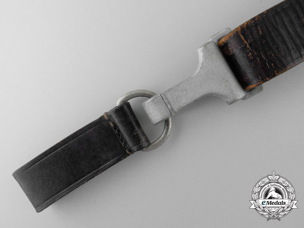 a_leather_shoulder_strap_by_f.w._assmann&_söhne_to888_croupon_q_772_1