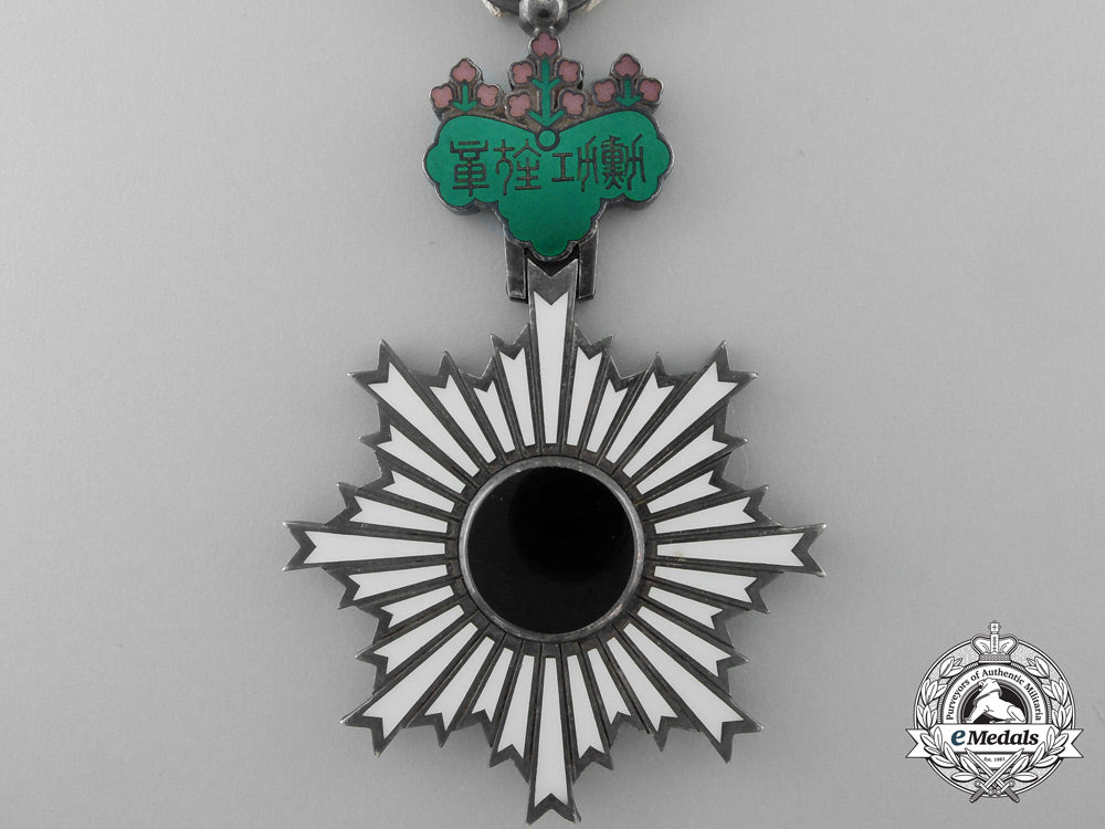a_japanese_order_of_the_rising_sun;5_th_class_q_798